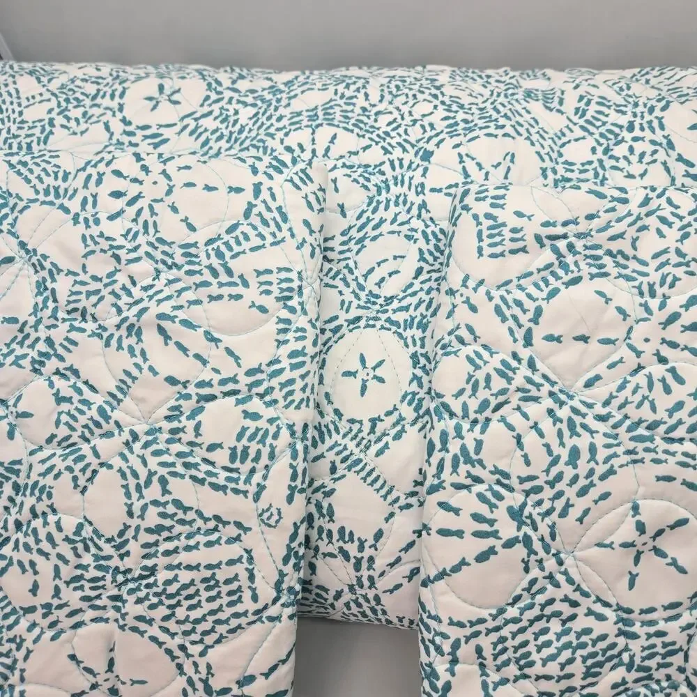 Queen Ocean Sanddollar Comforter Set 3PC All Seasons Soft Quilted NEW Teal Wht